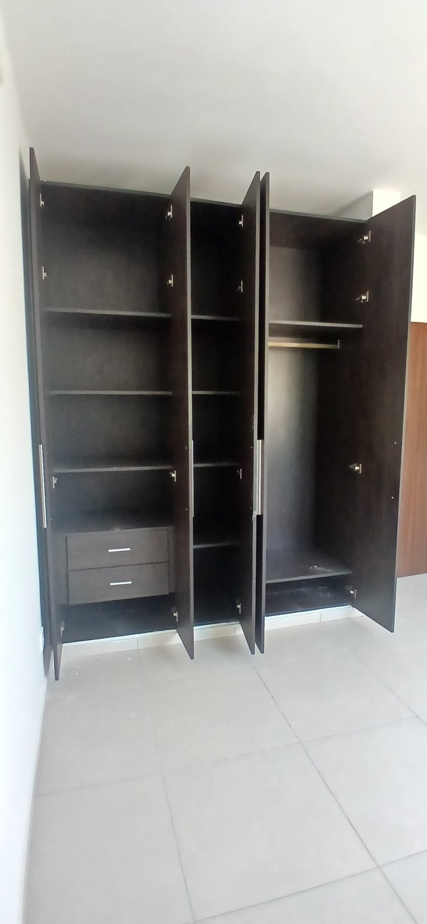 Dressing ouvert, vue 2