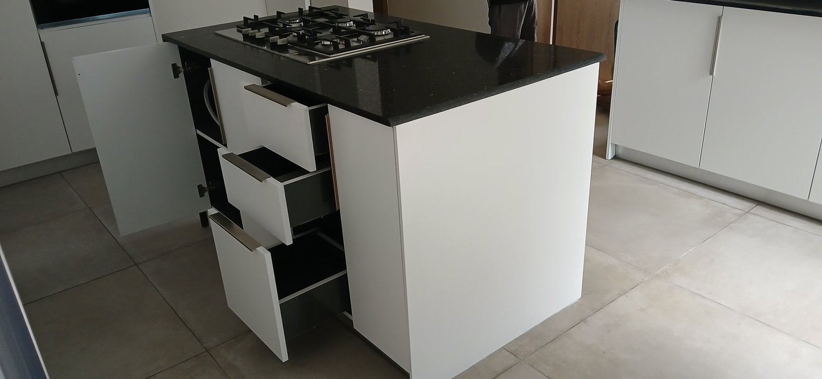 Cuisine îlot central, vue 3