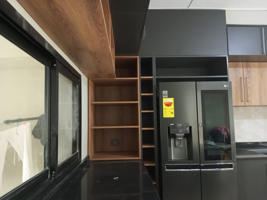 Cuisine anthracite, vue 2